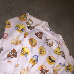 White emoji sweater‼️